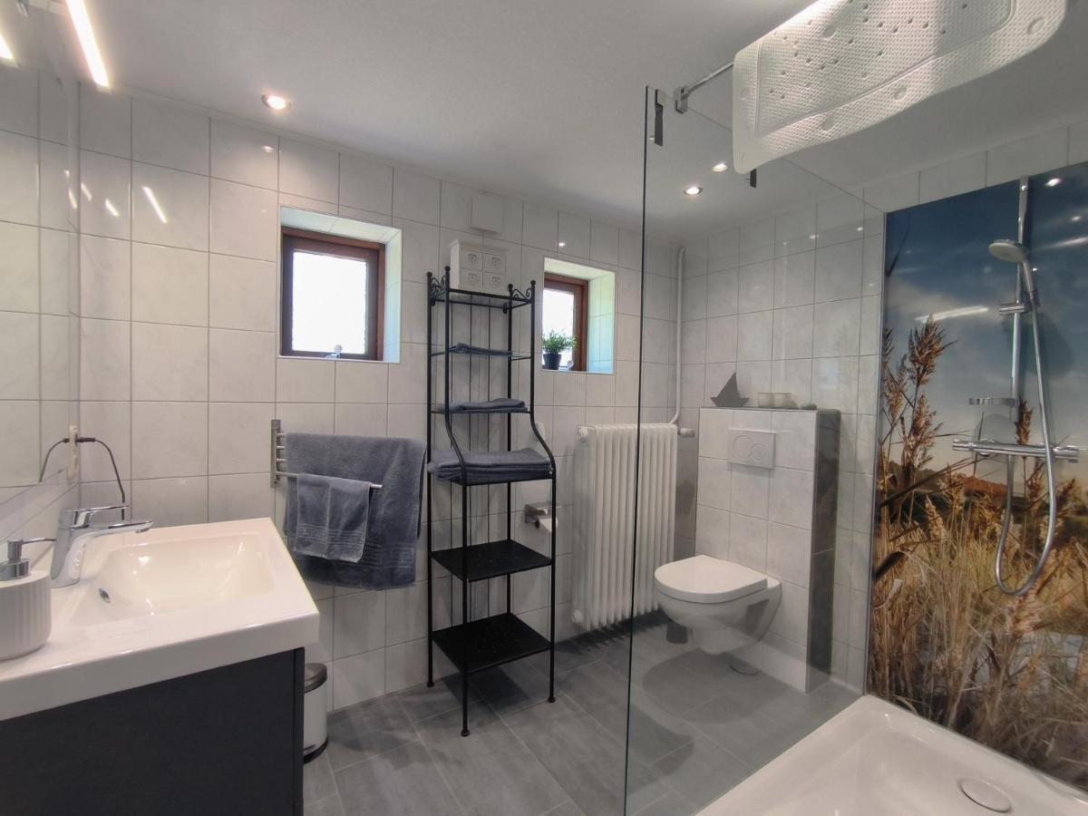 Ferienwohnung Zwischen Den Meeren - Schoene Und Gemuetliche Fewo Mit Garten Dorpstedt Экстерьер фото