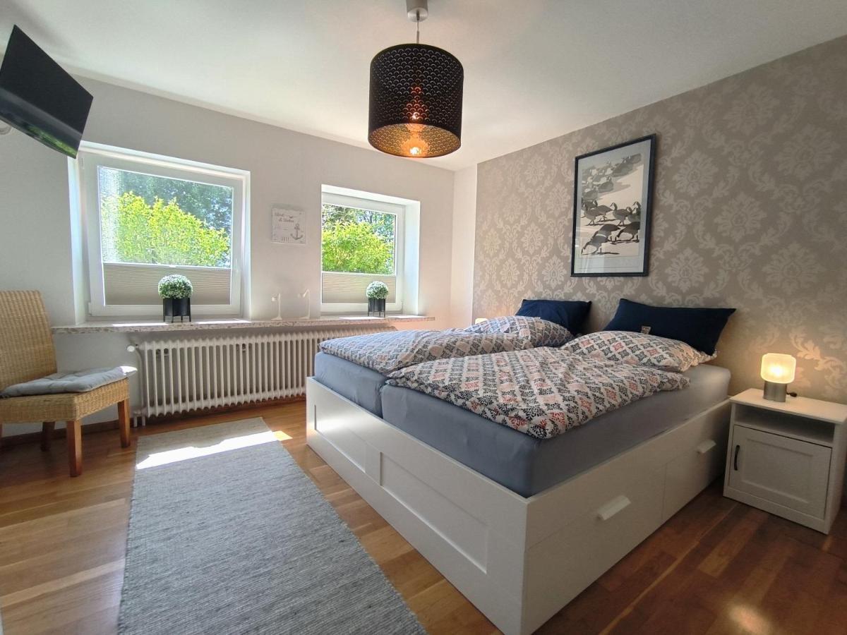Ferienwohnung Zwischen Den Meeren - Schoene Und Gemuetliche Fewo Mit Garten Dorpstedt Экстерьер фото